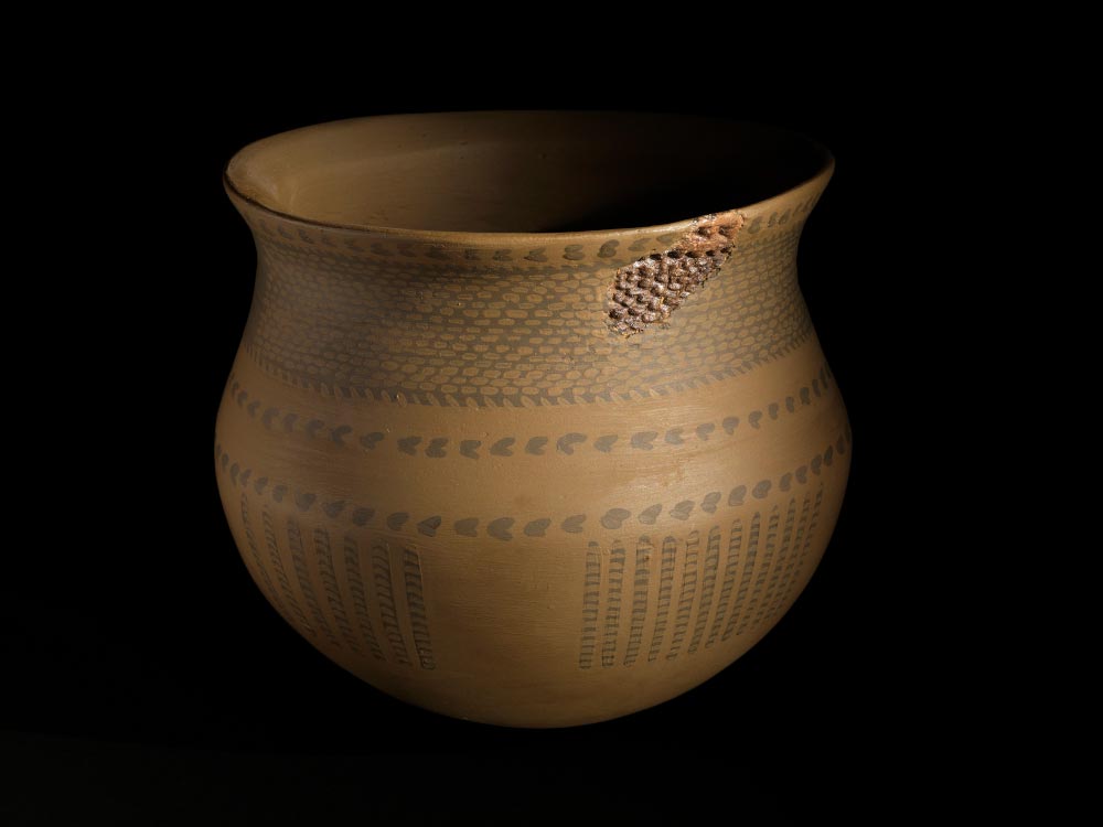 Neolithikum, Steinzeit, SOB,Oberlauterbach, Rössen, Stichbandkeramik, Keramik, Kugeltopf, Oberndorf